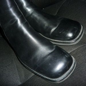 Donald Pliner - Black Square Toe Leather Boot - Si